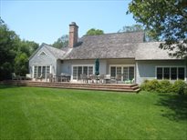 6 Lighthouse Road, East Hampton