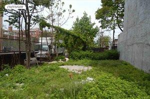 346 Van Brunt Street, Red Hook