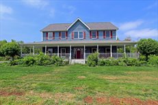 2706 Sound Avenue, Baiting Hollow