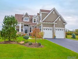 420 Stonecrop Rd, Aquebogue
