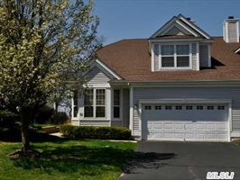 29 Big Pond Ln, Jamesport