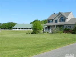 164 Vineyard Way, Aquebogue