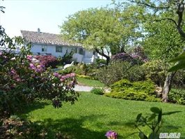 2950 Sound Dr, Greenport