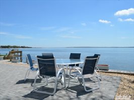 31 Bay Harbor Rd, Aquebogue