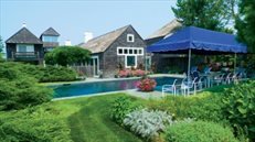 285 Jobs Lane, Bridgehampton