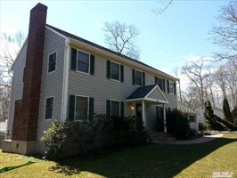 43  Ida  Ln, Aquebogue