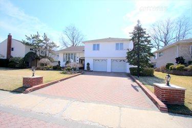 38 Monterey Outside of Manhattan 4 Bedroom Sale #616840 38 Monterey for Sale #616840